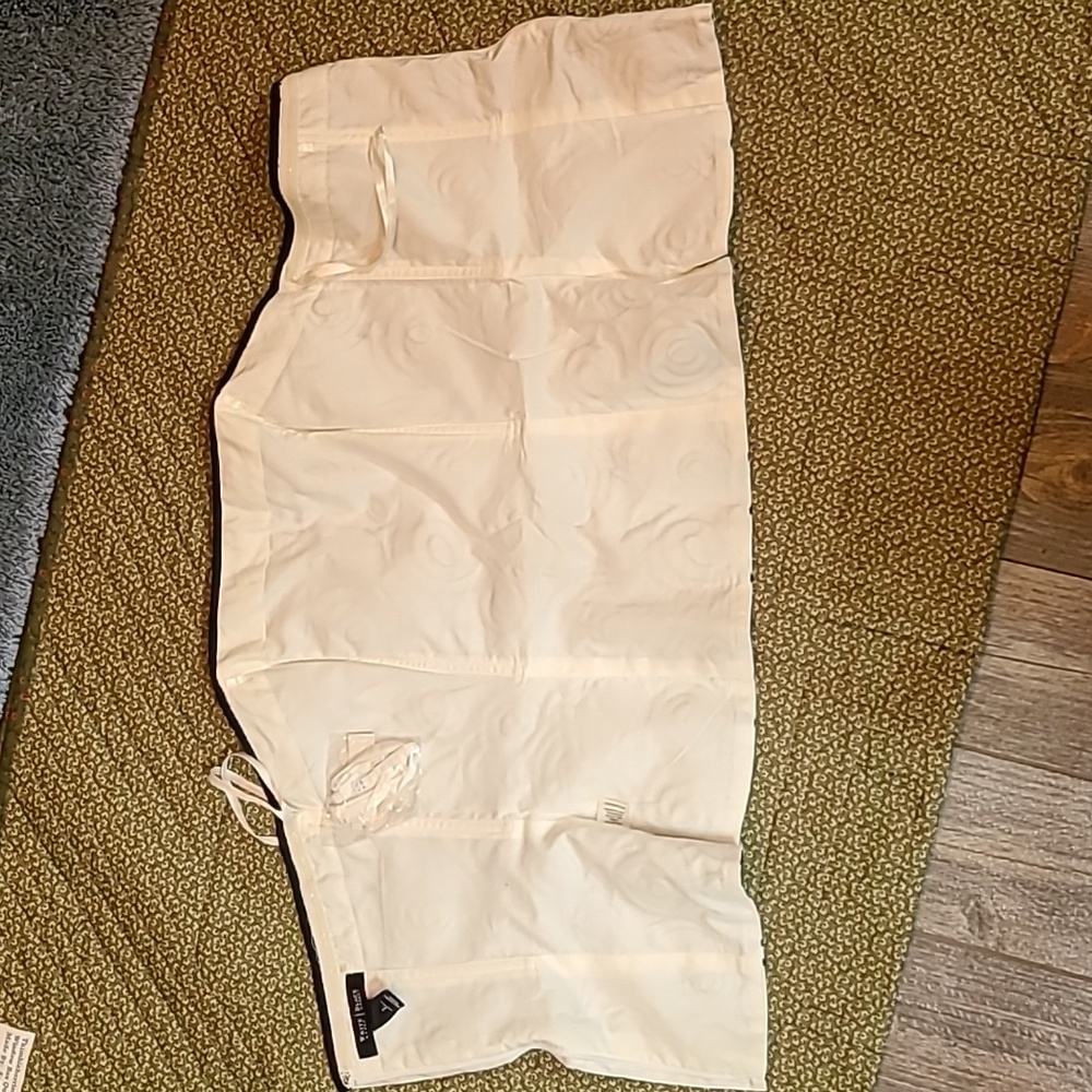 White House Black Market Bustier - Picture 6 of 13